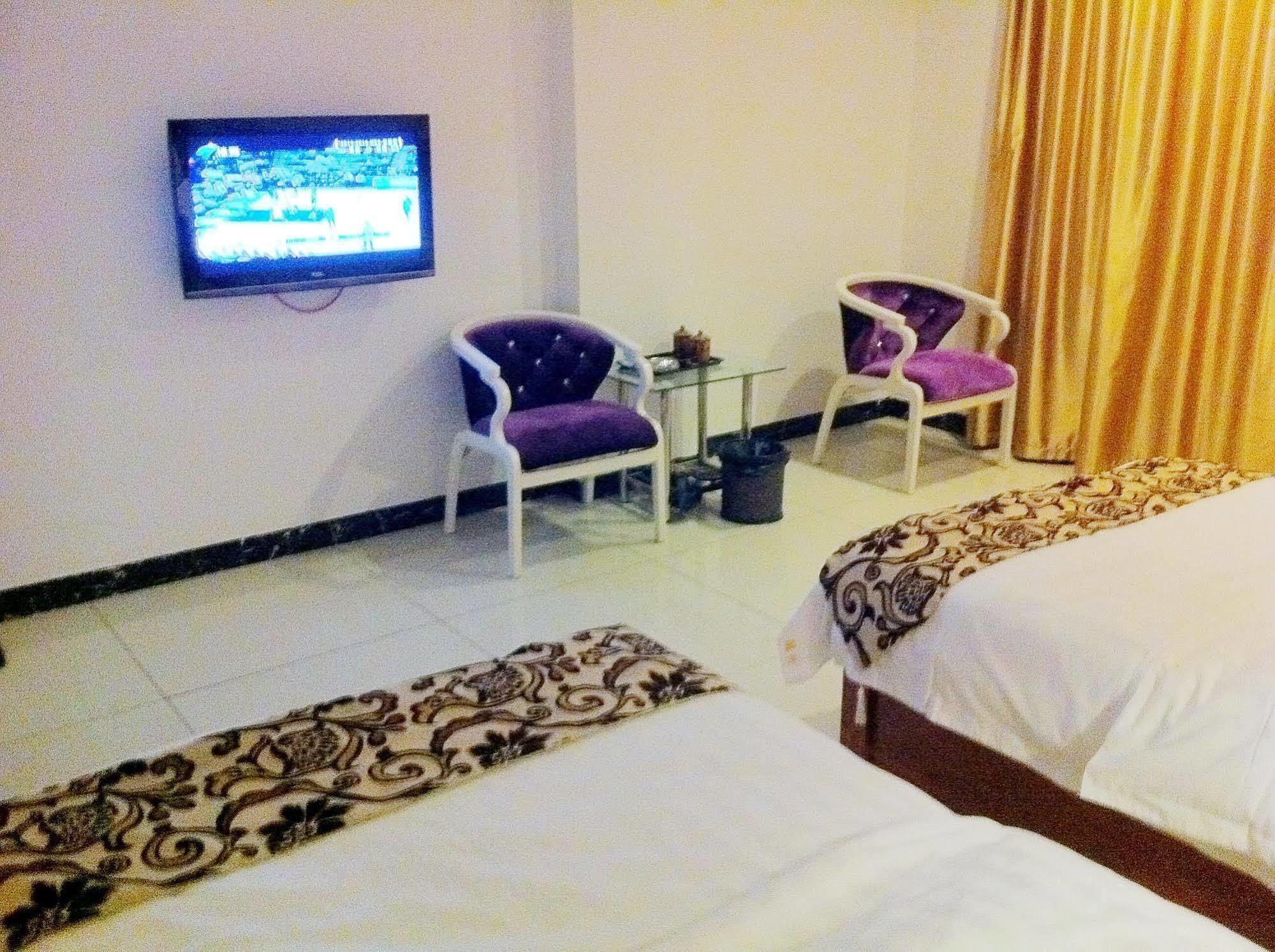 Guoxing Business Hotel Zhaoqing Bagian luar foto